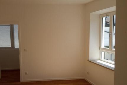 Wohnung Landshut - 3 Zimmer, 78 m&sup2;, 1.210&euro; | Angebot:26014397