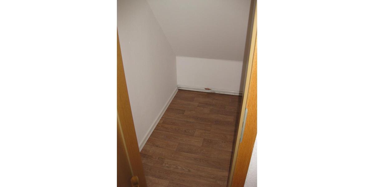 Dachgeschoßwohnung Goslar Immenrode - 4 Zimmer, 135 m&sup2;, 870&euro; | Angebot:18683753