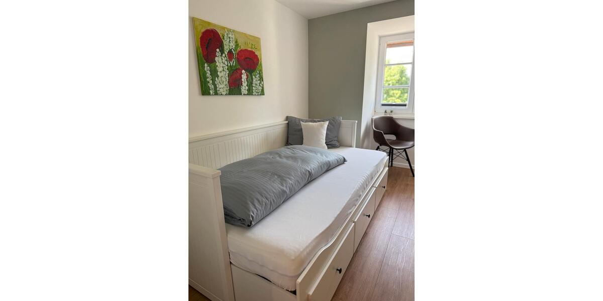 Dachgeschoßwohnung Lindenberg im Allgäu - 1 Zimmer, 100 m&sup2;, 680&euro; | Angebot:25143219