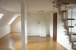 Dachgeschoßwohnung Greiz - 2.5 Zimmer, 58 m&sup2;, 270&euro; | Angebot:24717605