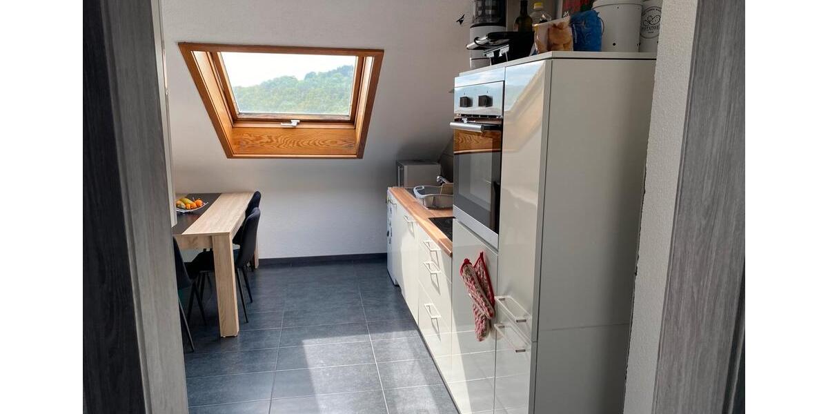 Dachgeschoßwohnung Weißbach - 3.5 Zimmer, 80 m&sup2;, 1.050&euro; | Angebot:26618449