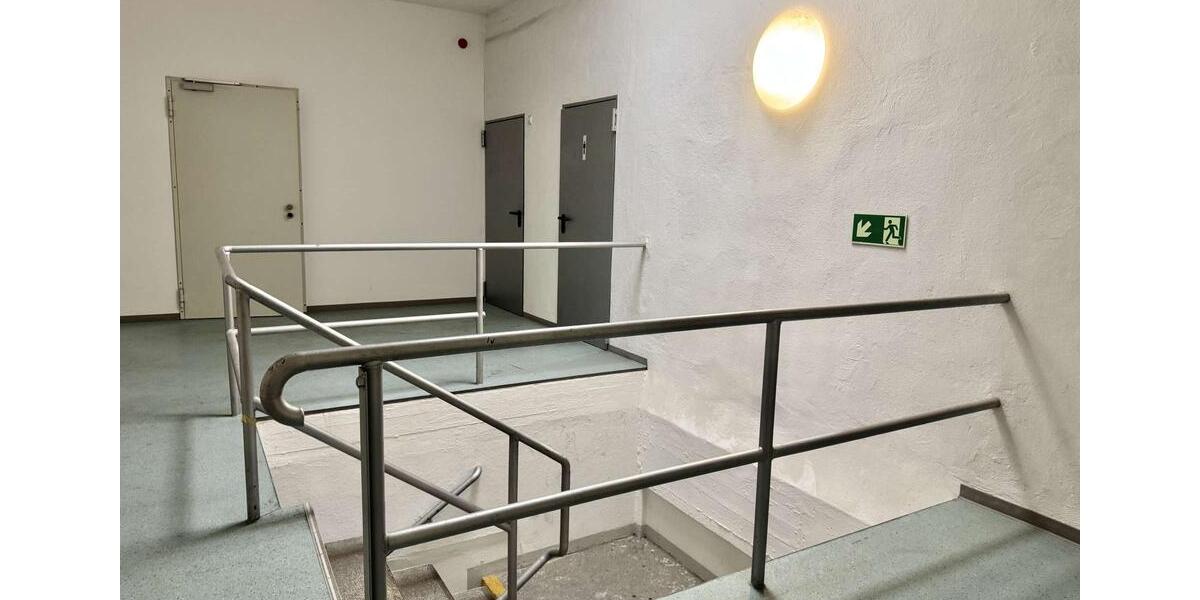 Gewerbeobjekt Pößneck - 1.600&euro; | Angebot:23755448