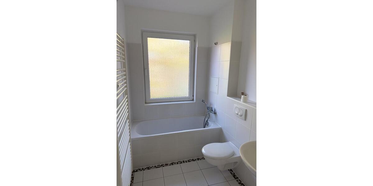 Erdgeschoßwohnung Schkeuditz - 3 Zimmer, 64 m&sup2;, 499&euro; | Angebot:26440943
