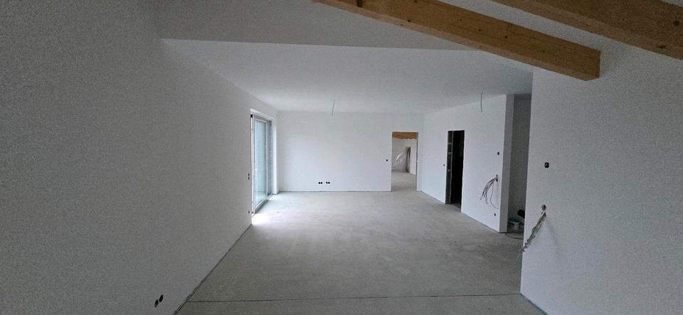 Dachgeschoßwohnung Ebenweiler - 3.5 Zimmer, 130 m&sup2;, 1.820&euro; | Angebot:24456390