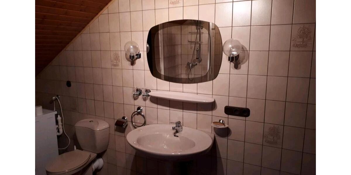 Dachgeschoßwohnung Stolberg (Rhld.) Gressenich - 2 Zimmer, 45 m&sup2;, 550&euro; | Angebot:25378611