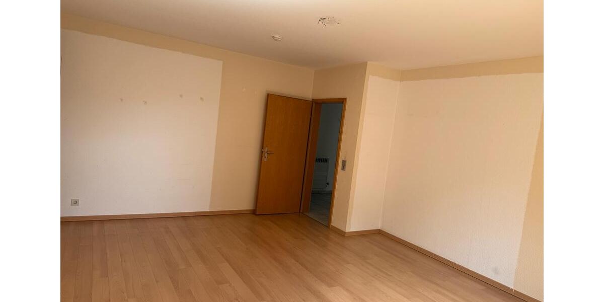 Etagenwohnung Schwalmtal - 3 Zimmer, 100 m&sup2;, 1.200&euro; | Angebot:26635286