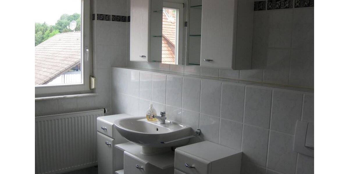 Dachgeschoßwohnung Frammersbach - 3 Zimmer, 35 m&sup2;, 450&euro; | Angebot:26591659