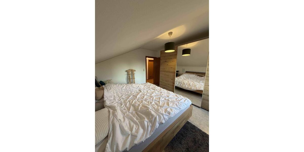 Dachgeschoßwohnung Walldürn - 3 Zimmer, 87 m&sup2;, 550&euro; | Angebot:26004518