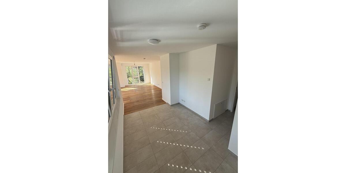 Etagenwohnung Schenefeld - 2.5 Zimmer, 105 m&sup2;, 1.569&euro; | Angebot:26186906