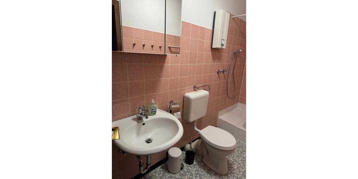 Wohnen auf Zeit Castrop-Rauxel Bladenhorst - 4 Zimmer, 130 m&sup2;, 90&euro; | Angebot:24795863