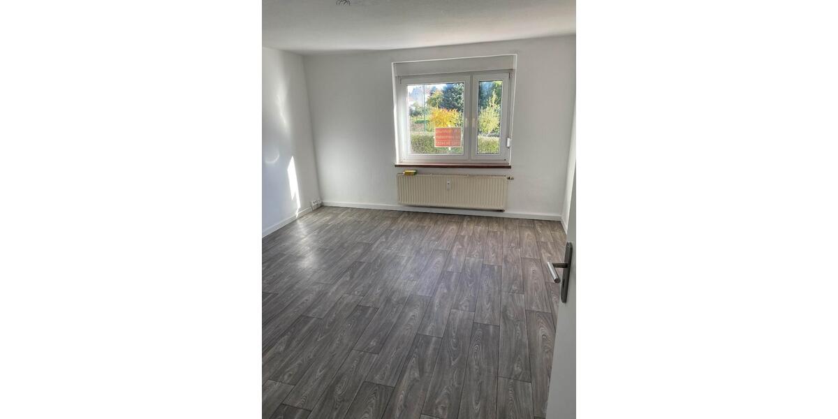 Erdgeschoßwohnung Döbeln - 3 Zimmer, 59 m&sup2;, 290&euro; | Angebot:26036474