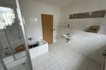 Neuer Fußboden und Wanne + Dusche! 2 Zimmer Wohnung in Langenberg - Etagenwohnung Gera Langenberg | Angebot:27040504