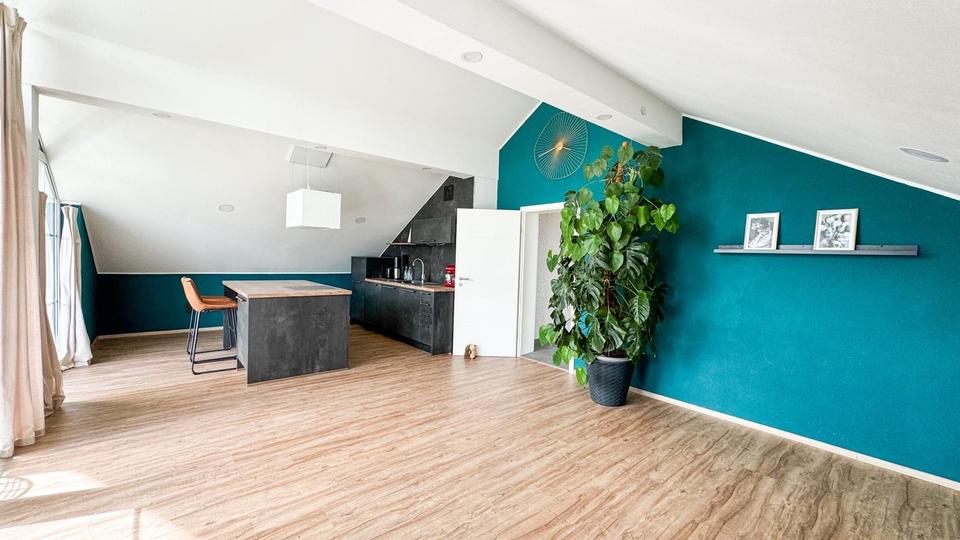 Dachgeschoßwohnung Haarbach - 2.5 Zimmer, 80 m&sup2;, 950&euro; | Angebot:26036093