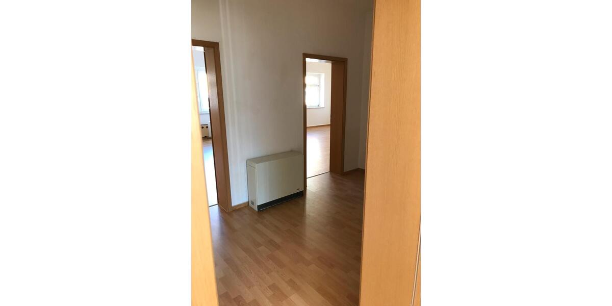 Etagenwohnung Ballenstedt - 4 Zimmer, 92 m&sup2;, 414&euro; | Angebot:24754265