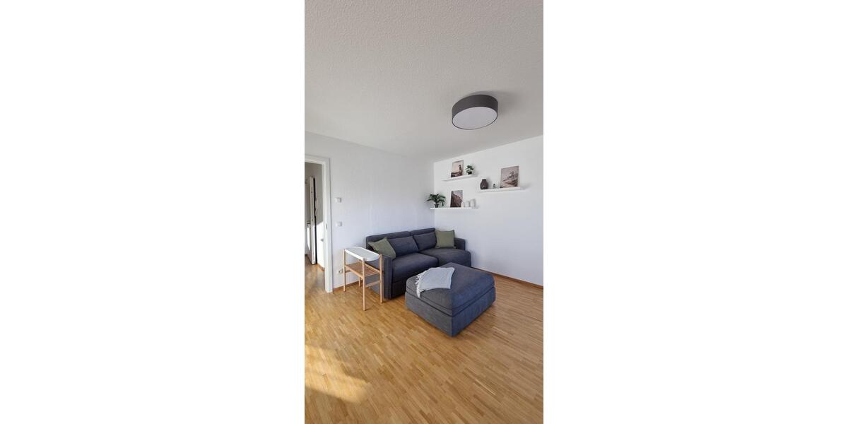 Zentrale und ruhige 2-Zi.-Wohnung, ab 1 Monat, voll möbliert 2 zimmer