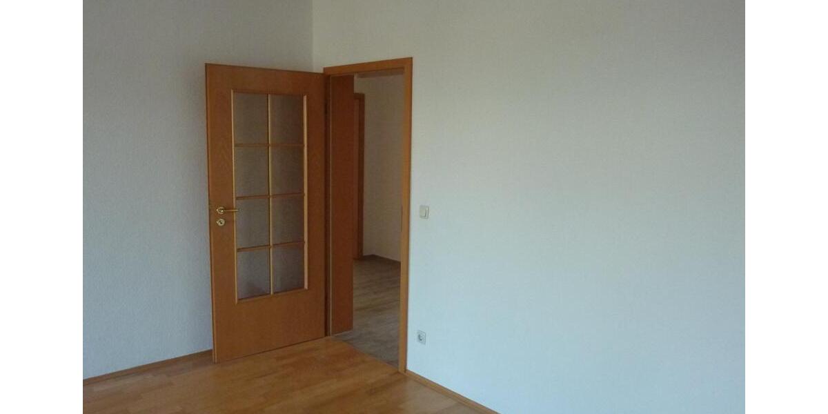Dachgeschoßwohnung Schwerin - 3 Zimmer, 78 m&sup2;, 780&euro; | Angebot:25053592
