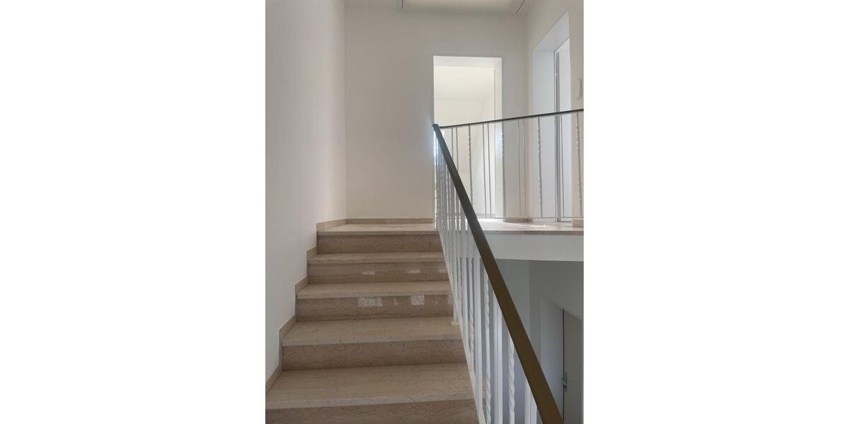 Dachgeschoßwohnung Erwitte - 3 Zimmer, 89 m&sup2;, 1.095&euro; | Angebot:26201624
