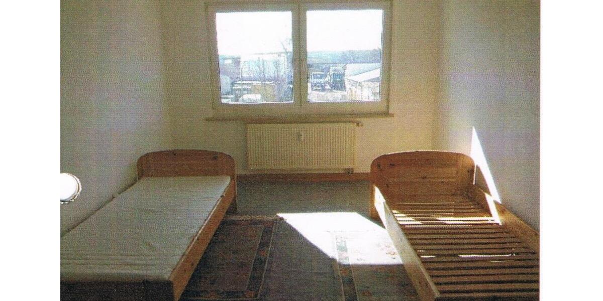 Etagenwohnung Münchenbernsdorf - 2 Zimmer, 48 m&sup2;, 265&euro; | Angebot:26413423