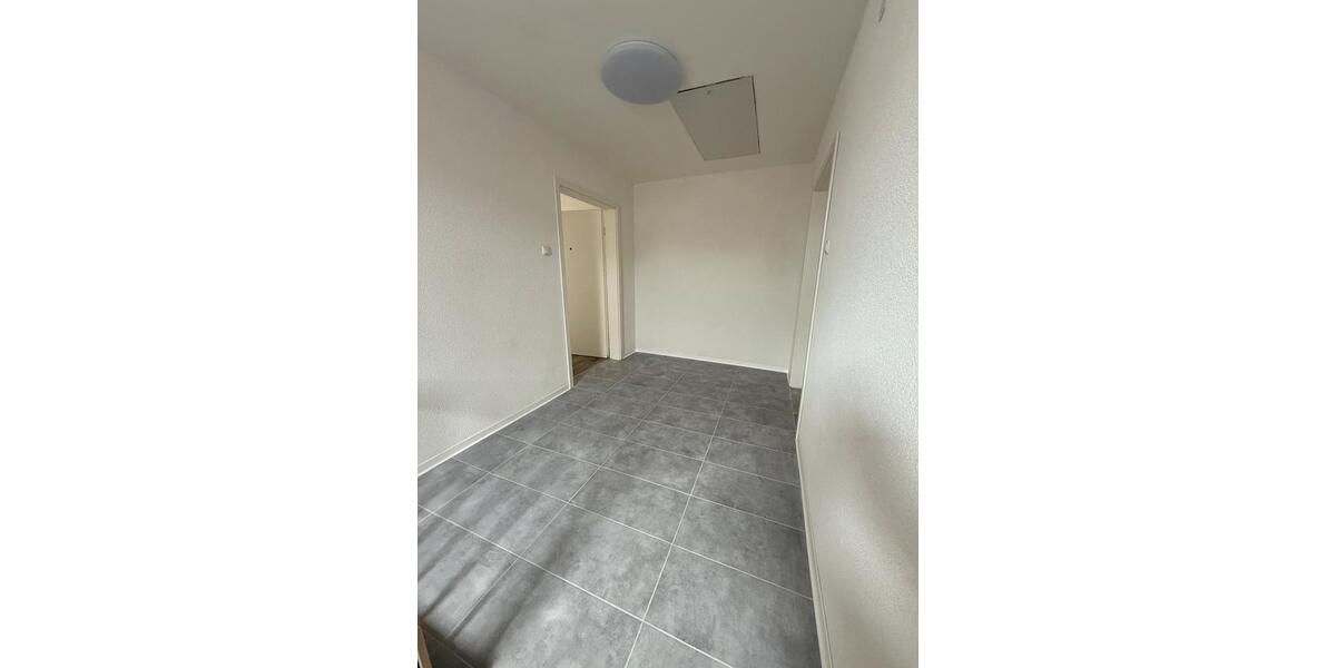 Dachgeschoßwohnung Hildesheim - 3 Zimmer, 63 m&sup2;, 990&euro; | Angebot:26297080