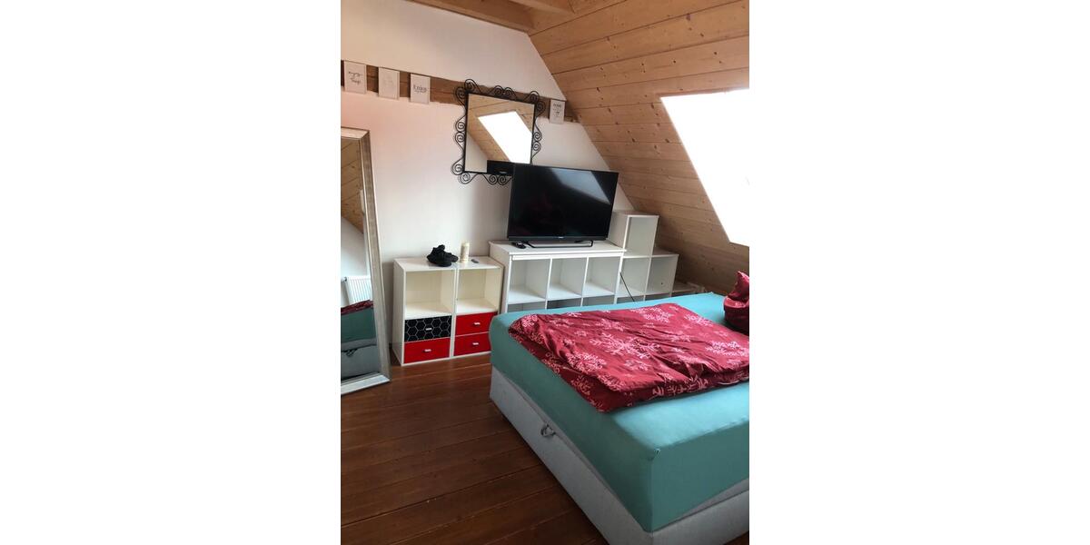 Dachgeschoßwohnung Ursberg - 2 Zimmer, 38 m&sup2;, 825&euro; | Angebot:26332228