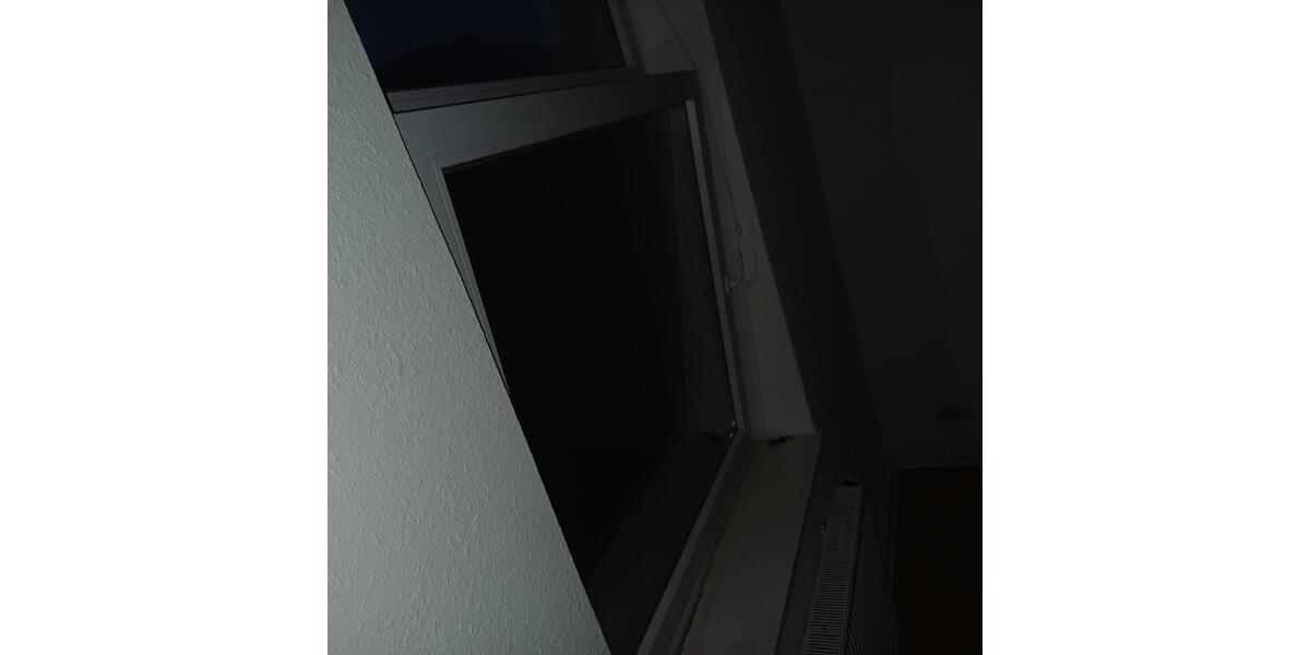 Wg Zimmer mit 2 Mitbewohner 1 zimmer