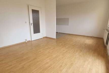 Wohnung Schönebeck Schönebeck-Salzelmen - 3 Zimmer, 57 m&sup2;, 348&euro; | Angebot:27055693