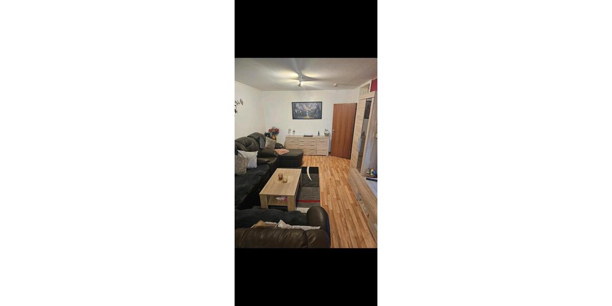 Hochparterre Freiburg im Breisgau Haslach - 2 Zimmer, 75 m&sup2;, 1.300&euro; | Angebot:26640230