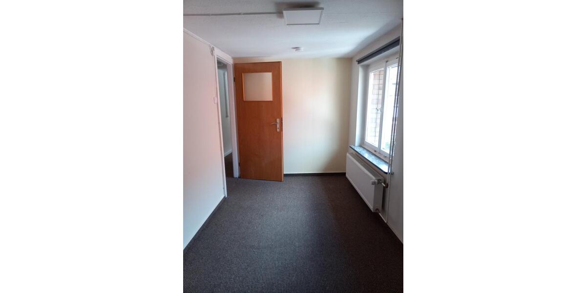 Etagenwohnung Uslar - 5 Zimmer, 125 m&sup2;, 550&euro; | Angebot:25637501
