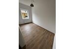 Etagenwohnung Crimmitschau - 3 Zimmer, 70 m&sup2;, 420&euro; | Angebot:26647428