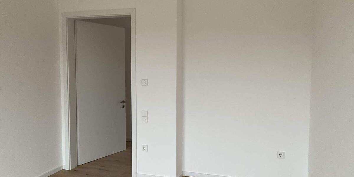 Etagenwohnung Hannover Döhren - 4 Zimmer, 120 m&sup2;, 1.750&euro; | Angebot:25727987