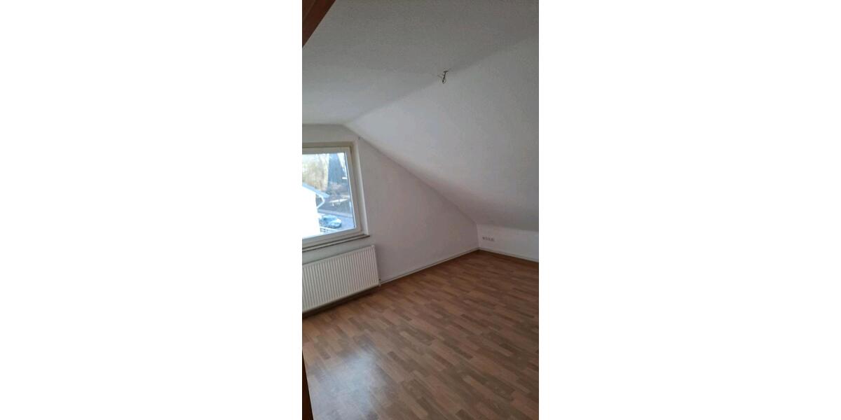 Dachgeschoßwohnung Alfeld (Leine) - 3 Zimmer, 65 m&sup2;, 600&euro; | Angebot:24728450