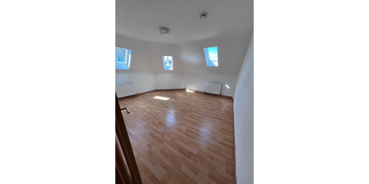 Dachgeschoßwohnung Balingen - 3 Zimmer, 75 m&sup2;, 890&euro; | Angebot:25968273