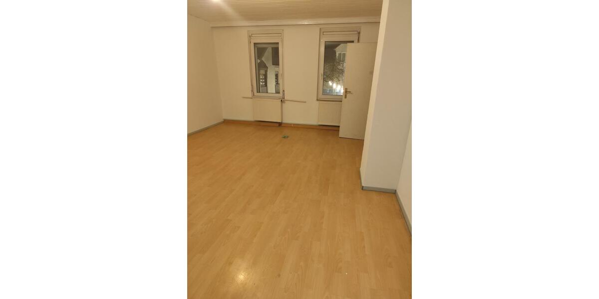 Etagenwohnung Darmstadt Eberstadt - 4 Zimmer, 160 m&sup2;, 1.500&euro; | Angebot:24525401