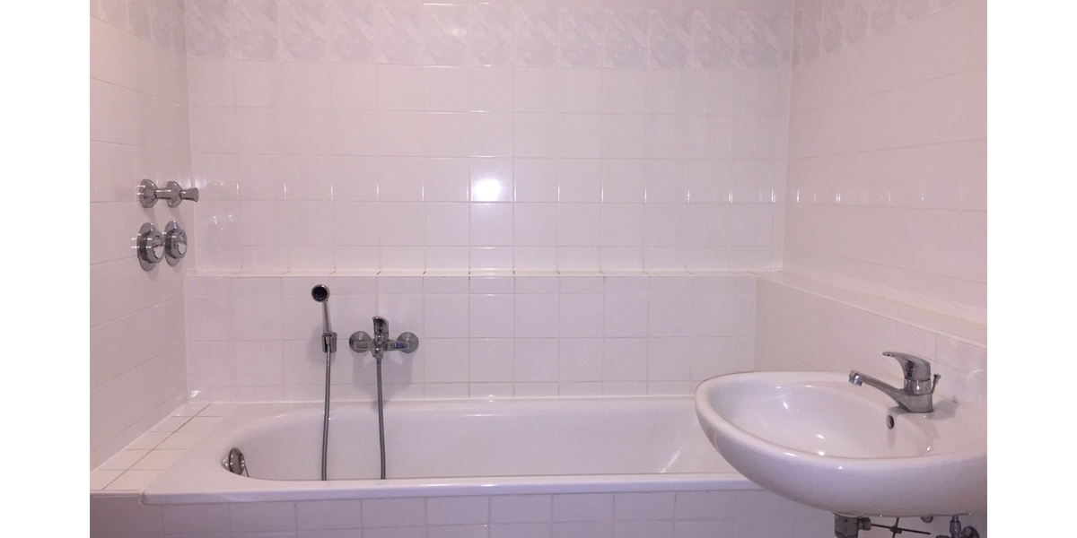 Ullersdorf: 1-Zimmer-Wohnung mit EBK und Balkon in ruhiger Lage - Etagenwohnung Ullersdorf Ullersdorf | Angebot:25323963