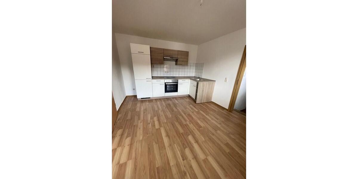 Dachgeschoßwohnung Stadtroda - 2 Zimmer, 49 m&sup2;, 315&euro; | Angebot:26647245