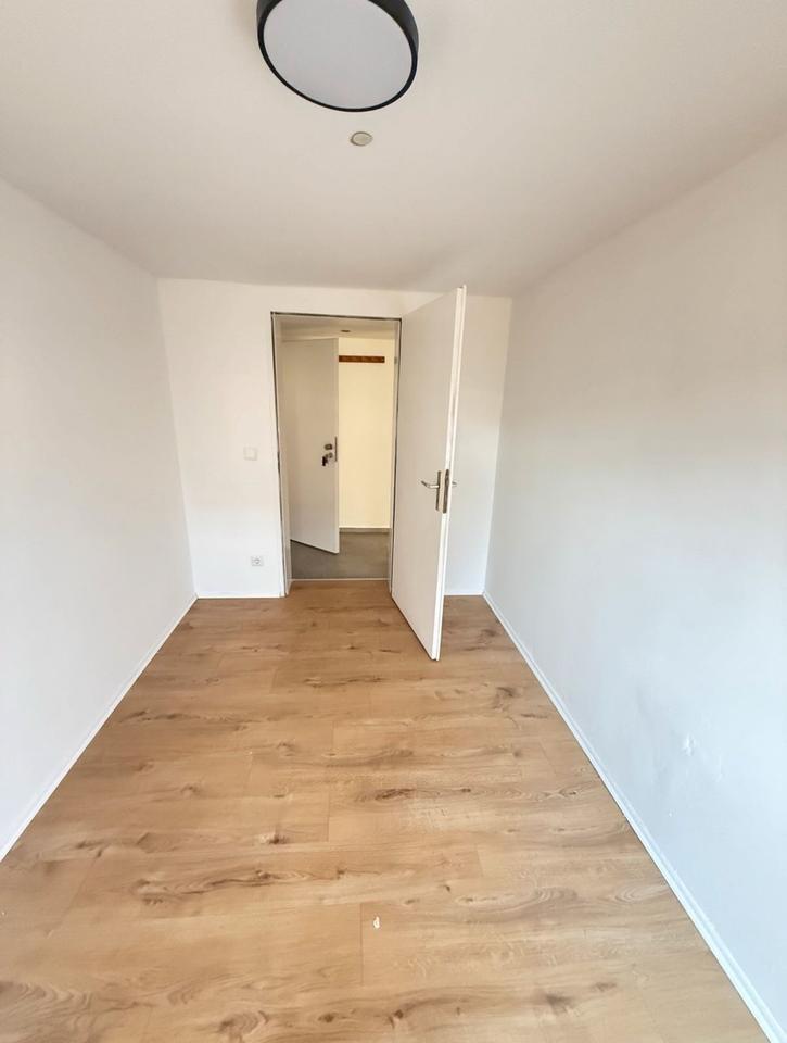 Sanierte 3.5-Zi-Souterrain-Wohnung ab sofort verfügbar zimmer