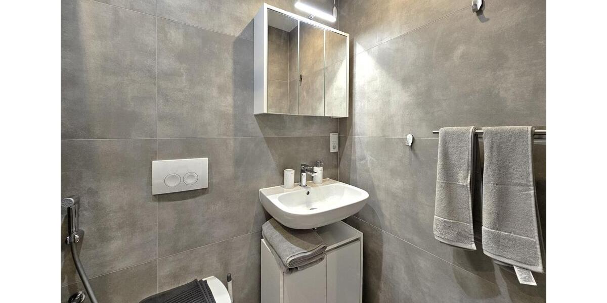 Wohnen auf Zeit Reutlingen Orschel-Hagen - 1 Zimmer, 16 m&sup2;, 930&euro; | Angebot:26210798