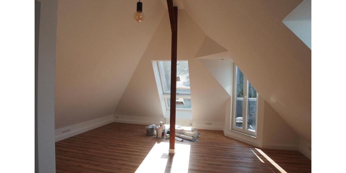 Dachgeschoßwohnung Bielefeld - 2 Zimmer, 60 m&sup2;, 695&euro; | Angebot:26021483