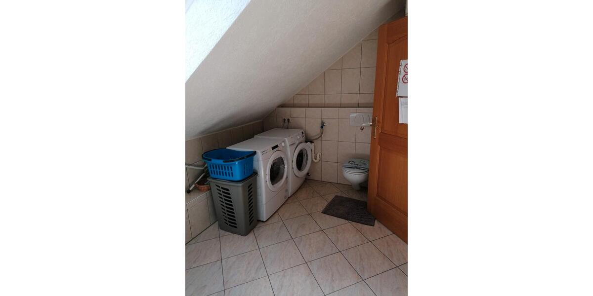 Dachgeschoßwohnung Lenting - 3 Zimmer, 100 m&sup2;, 30&euro; | Angebot:26233581
