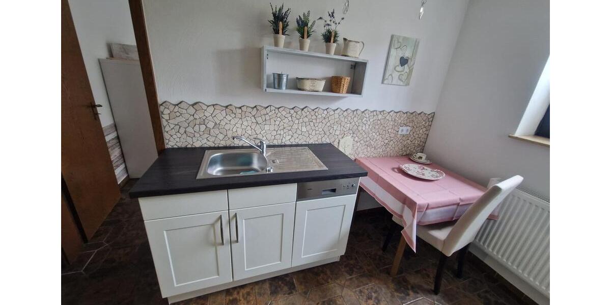 Erdgeschoßwohnung Püttlingen - 4 Zimmer, 108 m&sup2;, 900&euro; | Angebot:26426571