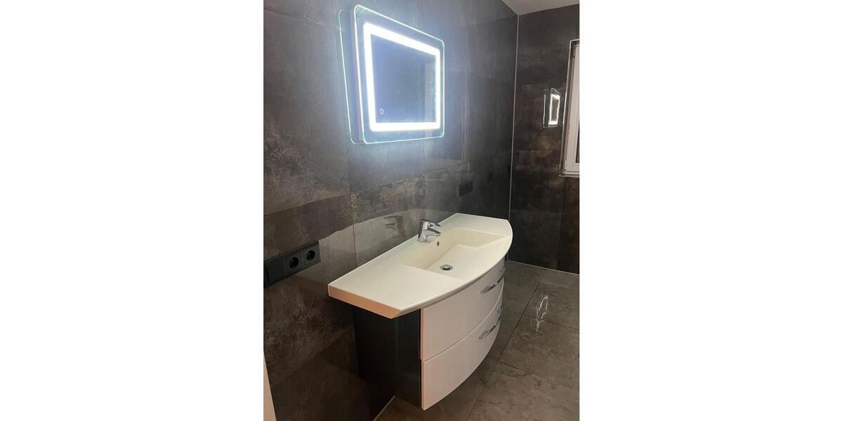 Etagenwohnung Raunheim - 5 Zimmer, 125 m&sup2;, 2.500&euro; | Angebot:24446596