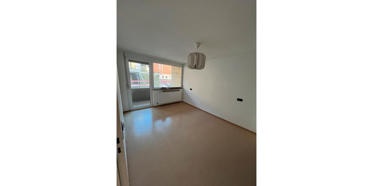 Wohnen auf Zeit Nürtingen - 6 Zimmer, 170 m&sup2;, 520&euro; | Angebot:26268216