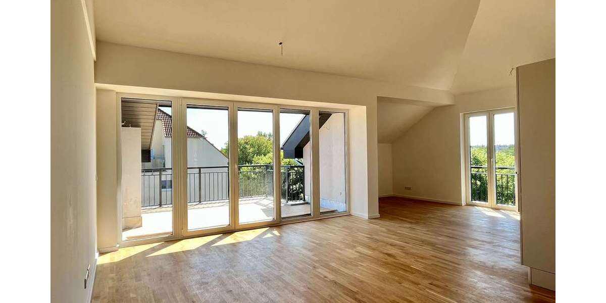 Etagenwohnung Strausberg - 4 Zimmer, 120 m&sup2;, 2.152&euro; | Angebot:27370917