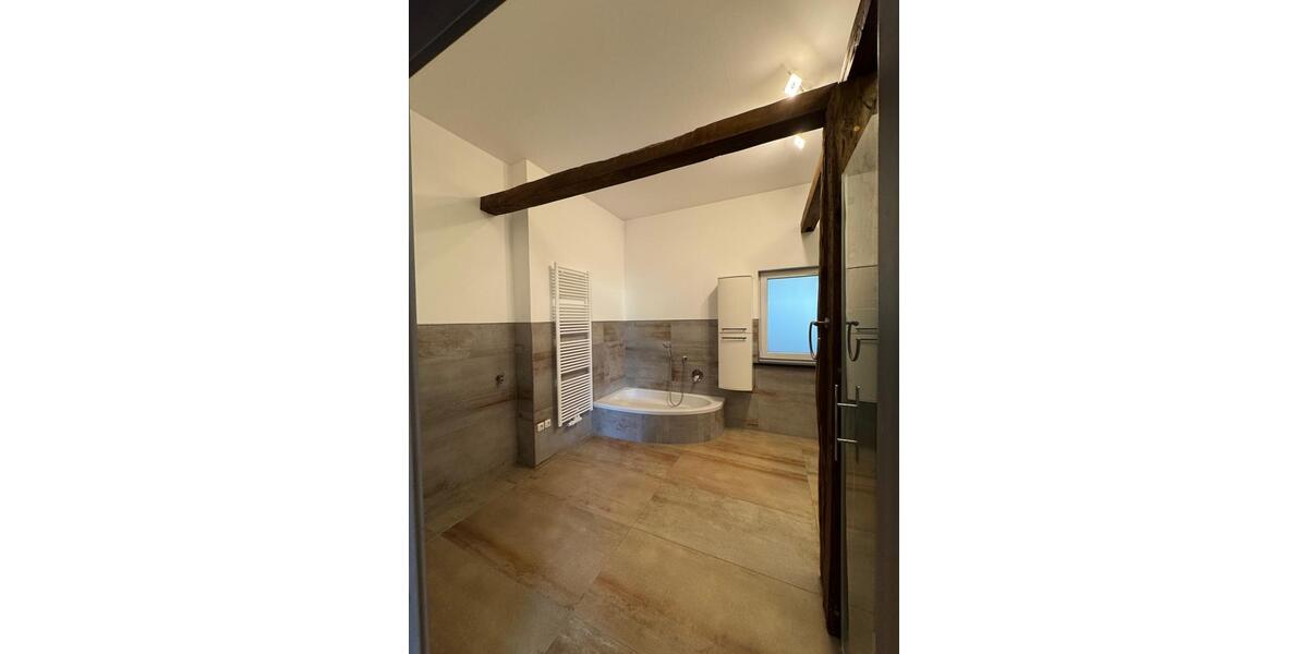 Erdgeschoßwohnung Gemünden am Main - 3 Zimmer, 110 m&sup2;, 900&euro; | Angebot:26440981