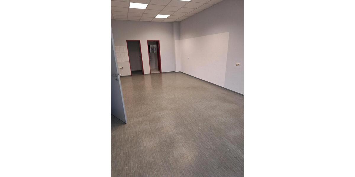 Etagenwohnung Beeskow - 2 Zimmer, 120 m&sup2;, 1.230&euro; | Angebot:26285738