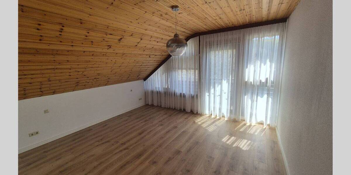 Etagenwohnung Drolshagen Siebringhausen - 3 Zimmer, 85 m&sup2;, 800&euro; | Angebot:26454597