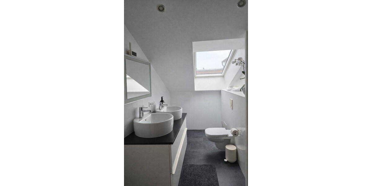 Etagenwohnung Berlin Steglitz - 4 Zimmer, 122 m&sup2;, 2.200&euro; | Angebot:26185632