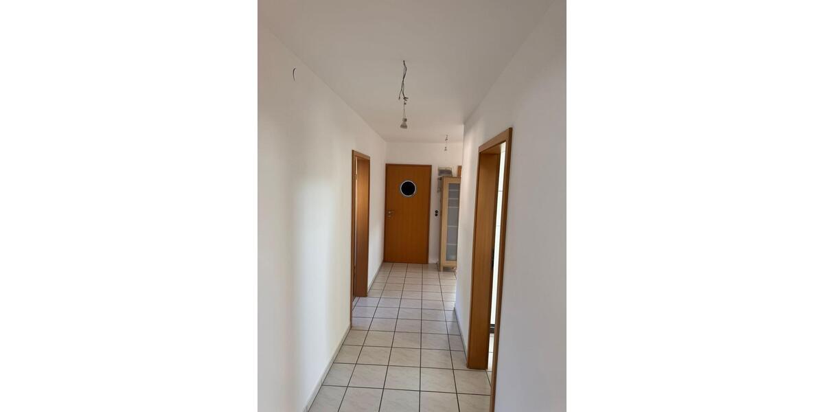 Dachgeschoßwohnung Konz - 4 Zimmer, 85 m&sup2;, 1.050&euro; | Angebot:26323508