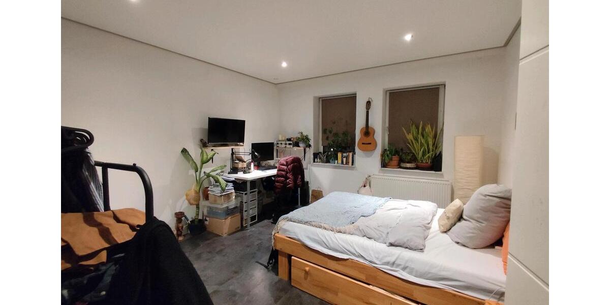 freies WG Zimmer in Bettenhausen mit Dachterrasse 1 zimmer