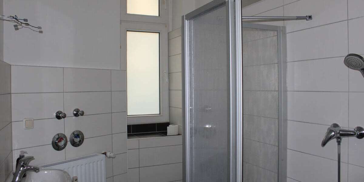 geräumige 2 Zimmer-Wohnung mit Einbauküche *ab sofort verfügbar* in bester Lage - Erdgeschoßwohnung Magdeburg Stadtfeld Ost | Angebot:10983291
